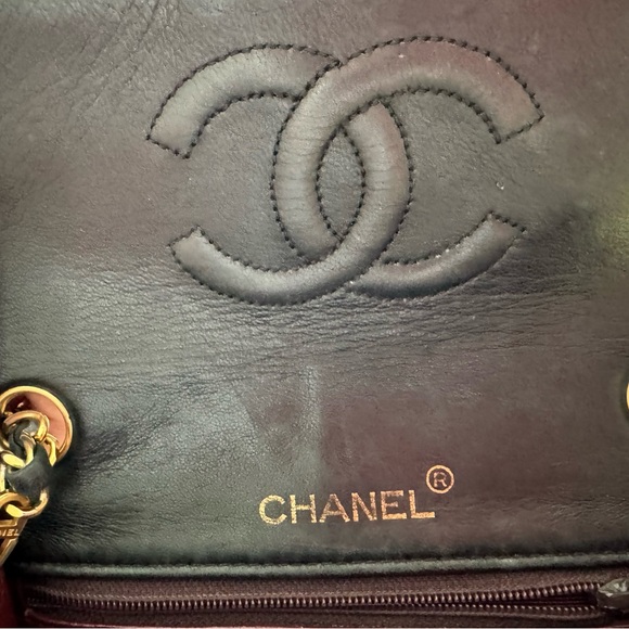 Chanel Vintage Quilted Square Single Flap Handbag Lambskin Black Great Condition - Picture 12 of 16